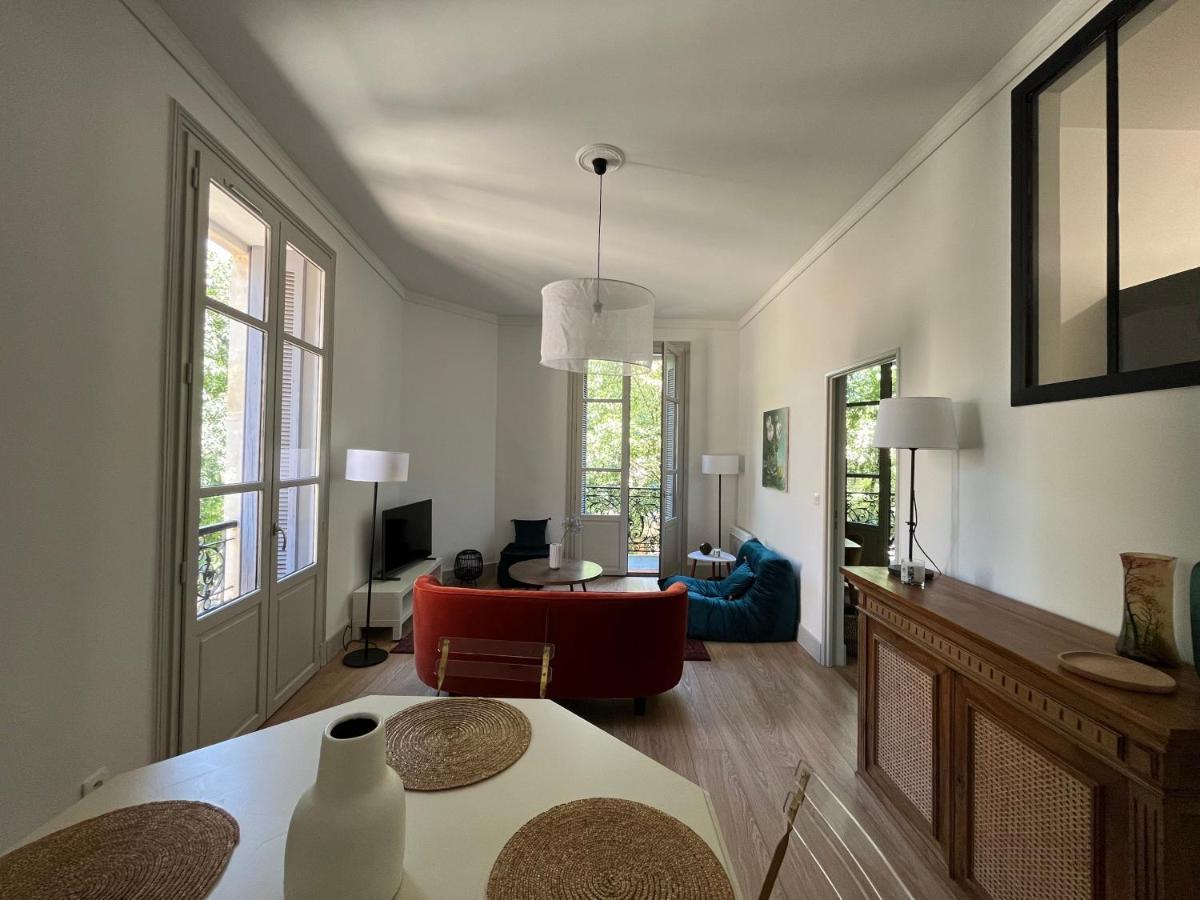 Nimes , Appartement Renove Dans Immeuble Classe. Εξωτερικό φωτογραφία