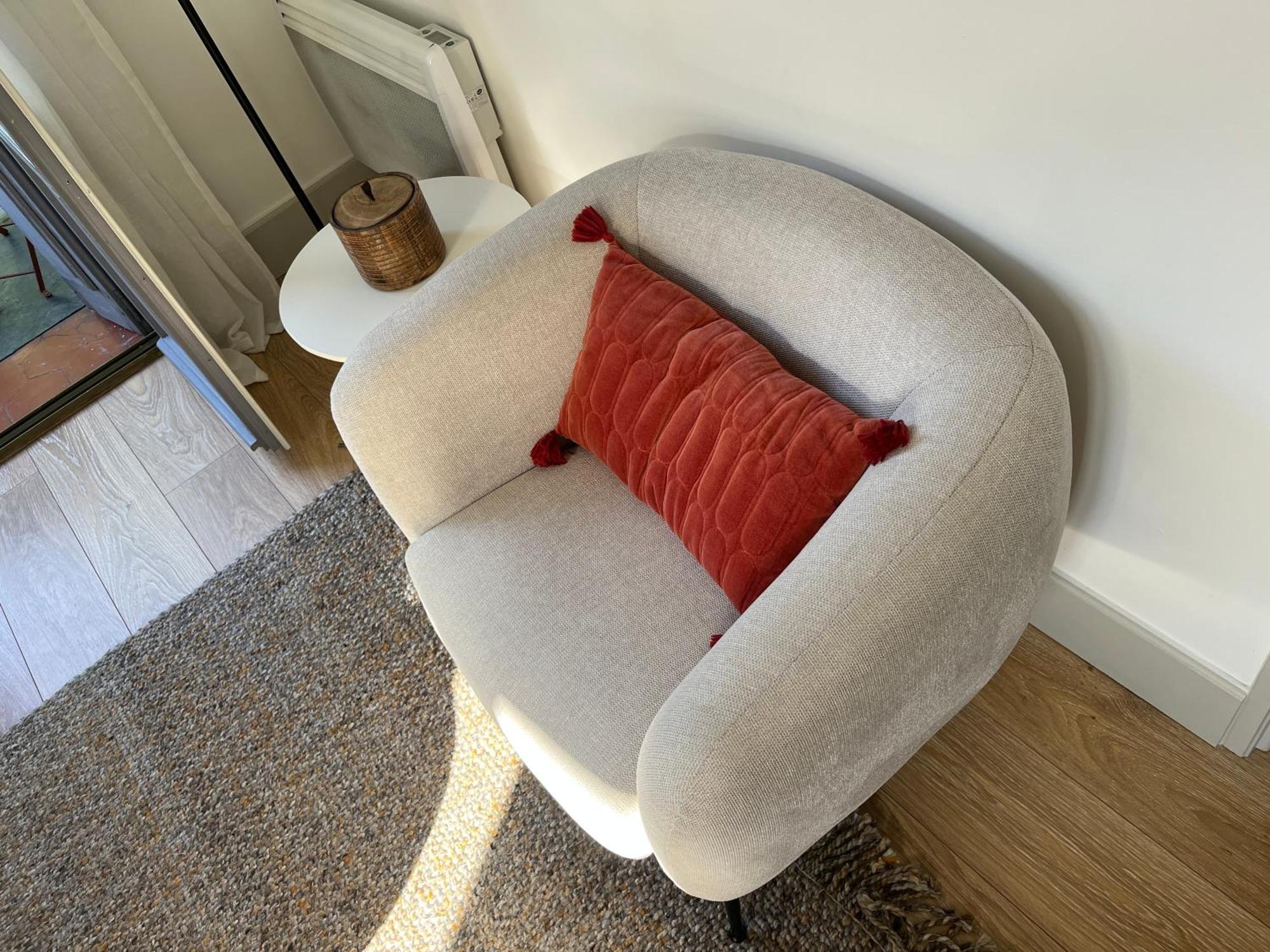 Nimes , Appartement Renove Dans Immeuble Classe. Εξωτερικό φωτογραφία